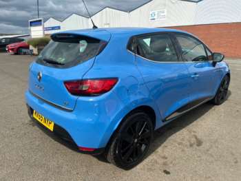 Used Renault Clio 2015 for sale - 74832572: Photo