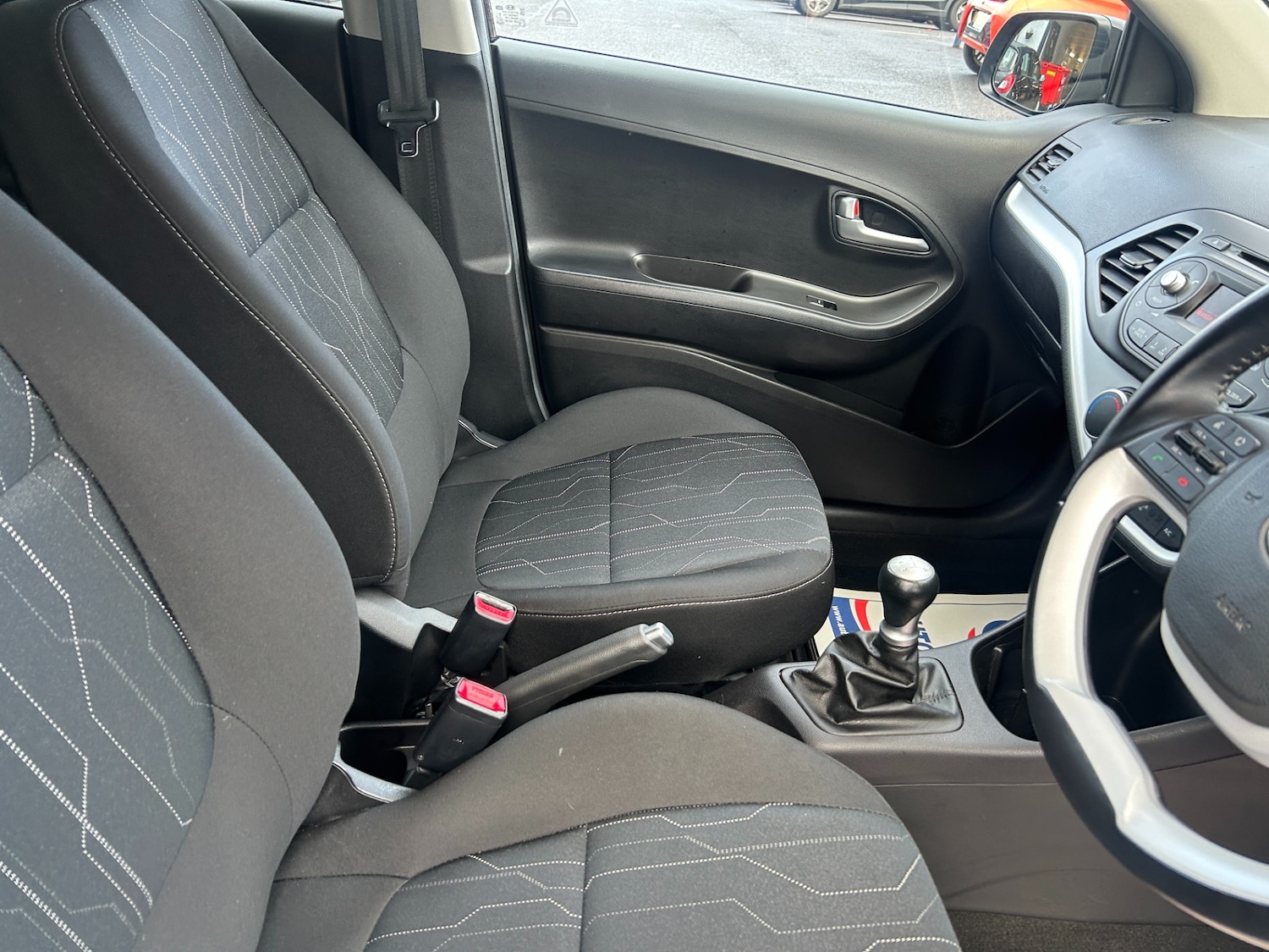 Used Mazda Mazda2 2015 for sale - 77492736: Photo 12