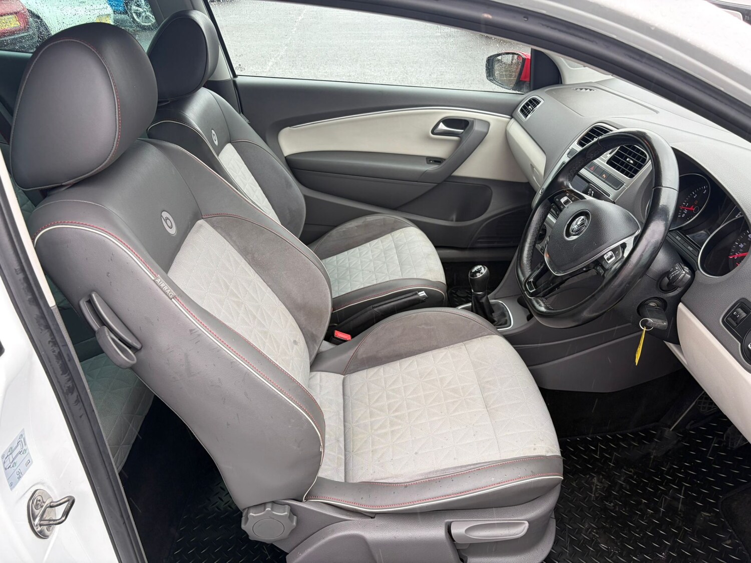 Used Volkswagen Polo 2016 for sale - 78092920: Photo 10