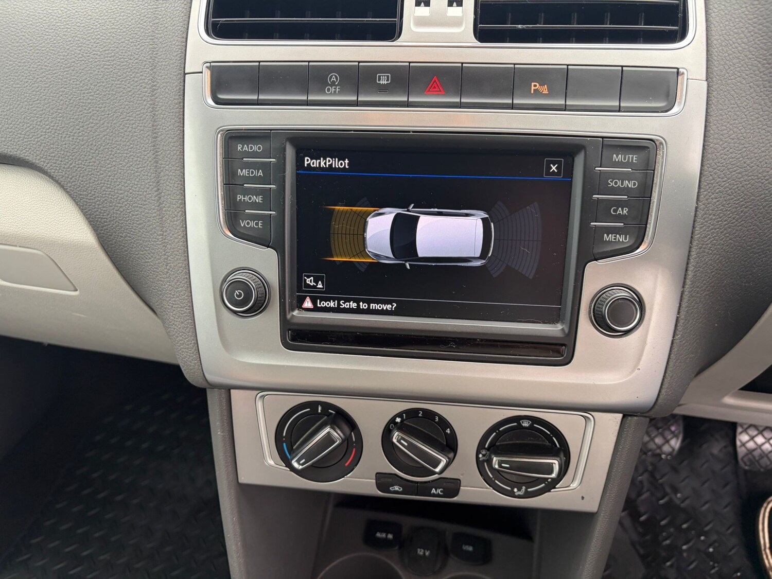 Used Volkswagen Polo 2016 for sale - 78092920: Photo 13