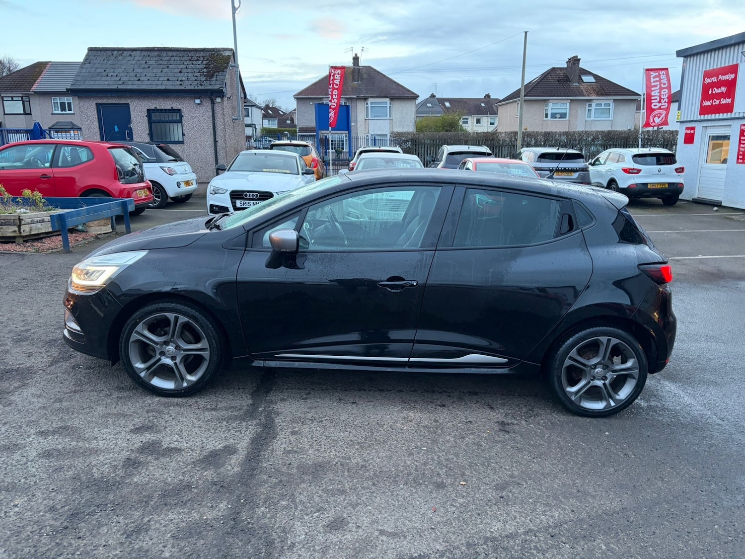 Used Renault Clio 2019 for sale - 77381219: Photo 2
