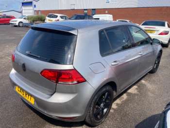 Used Volkswagen Golf 2015 for sale - 74855337: Photo