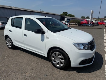 Used Dacia Sandero 2017 for sale - 79231285: Photo