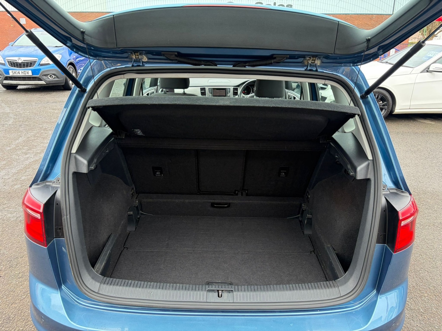 Used Volkswagen Golf SV 2015 for sale - 77804314: Photo 10