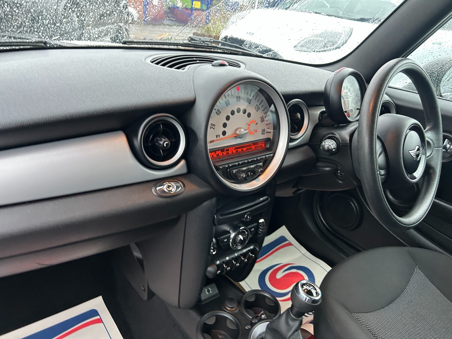 Used MINI Convertible 2012 for sale - 76544372: Photo 17