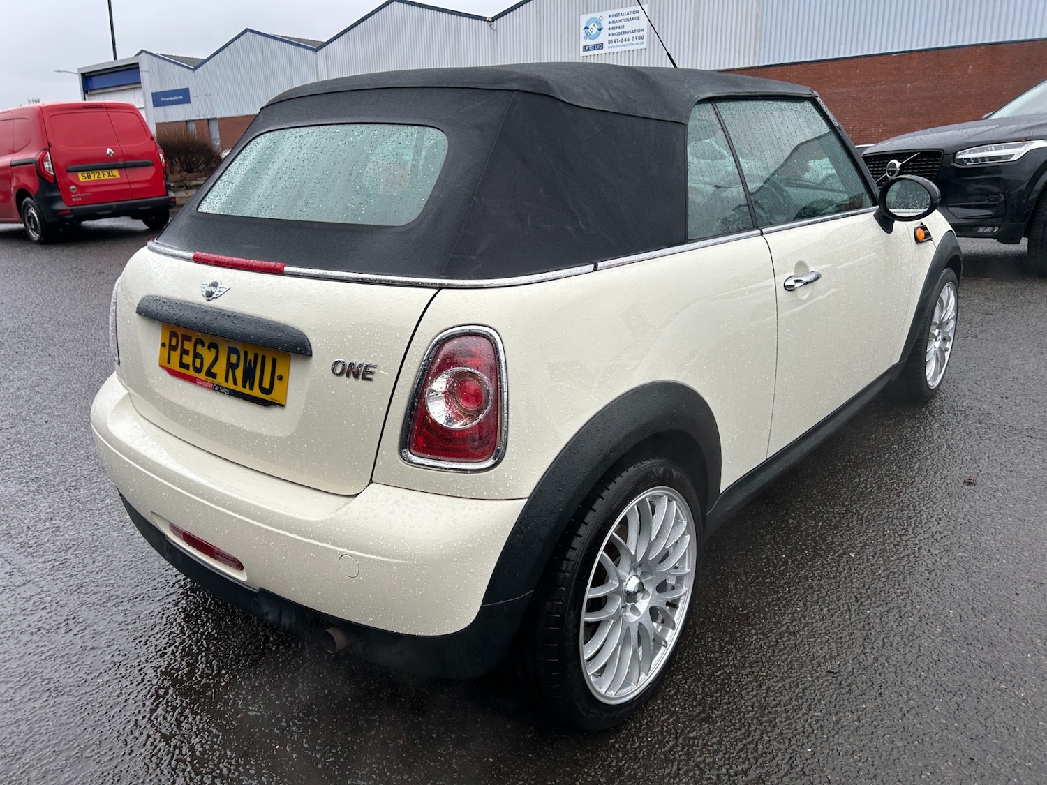 Used MINI Convertible 2012 for sale - 76544372: Photo 6