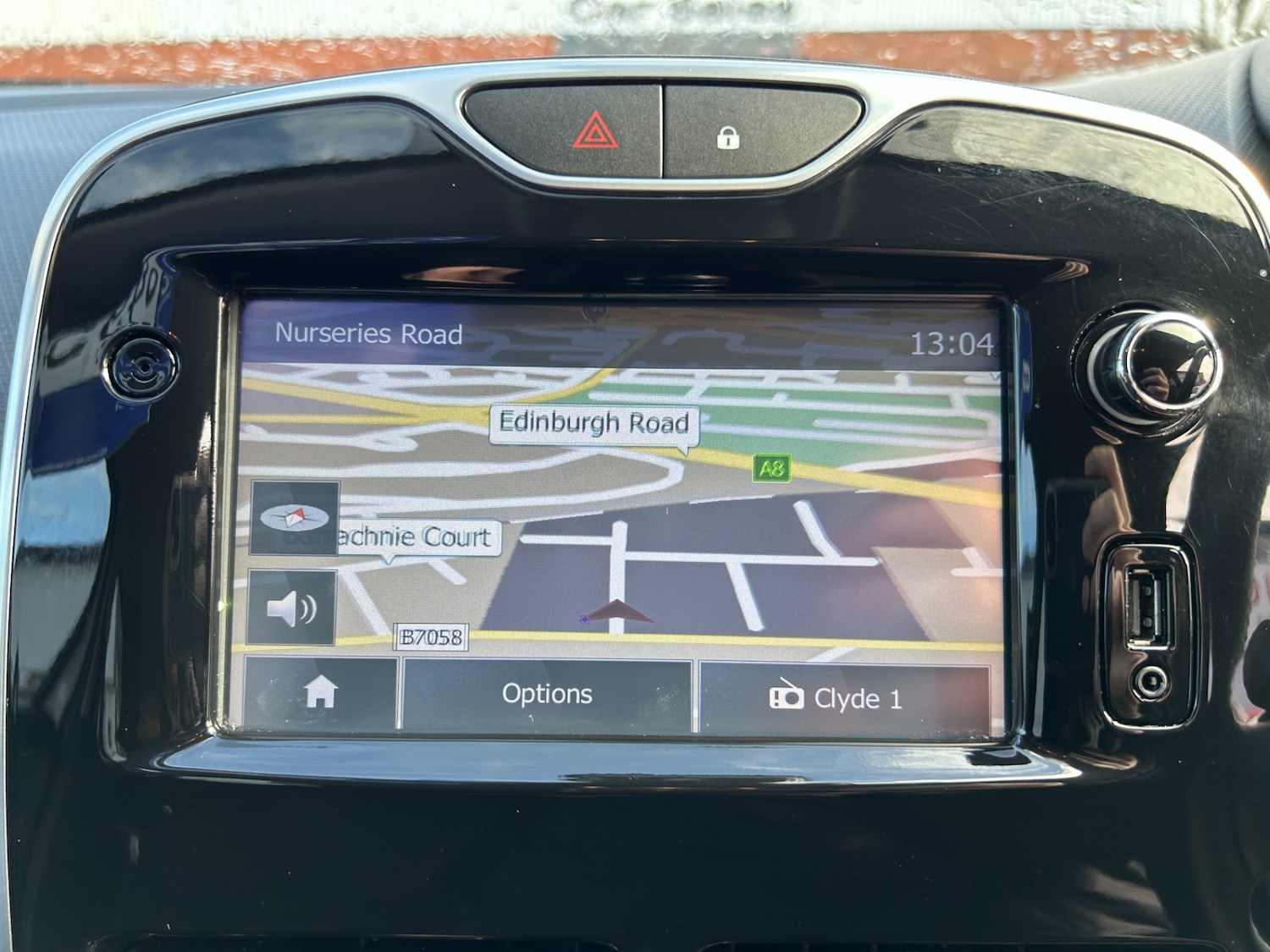 Used Renault Clio 2015 for sale - 78065351: Photo 19