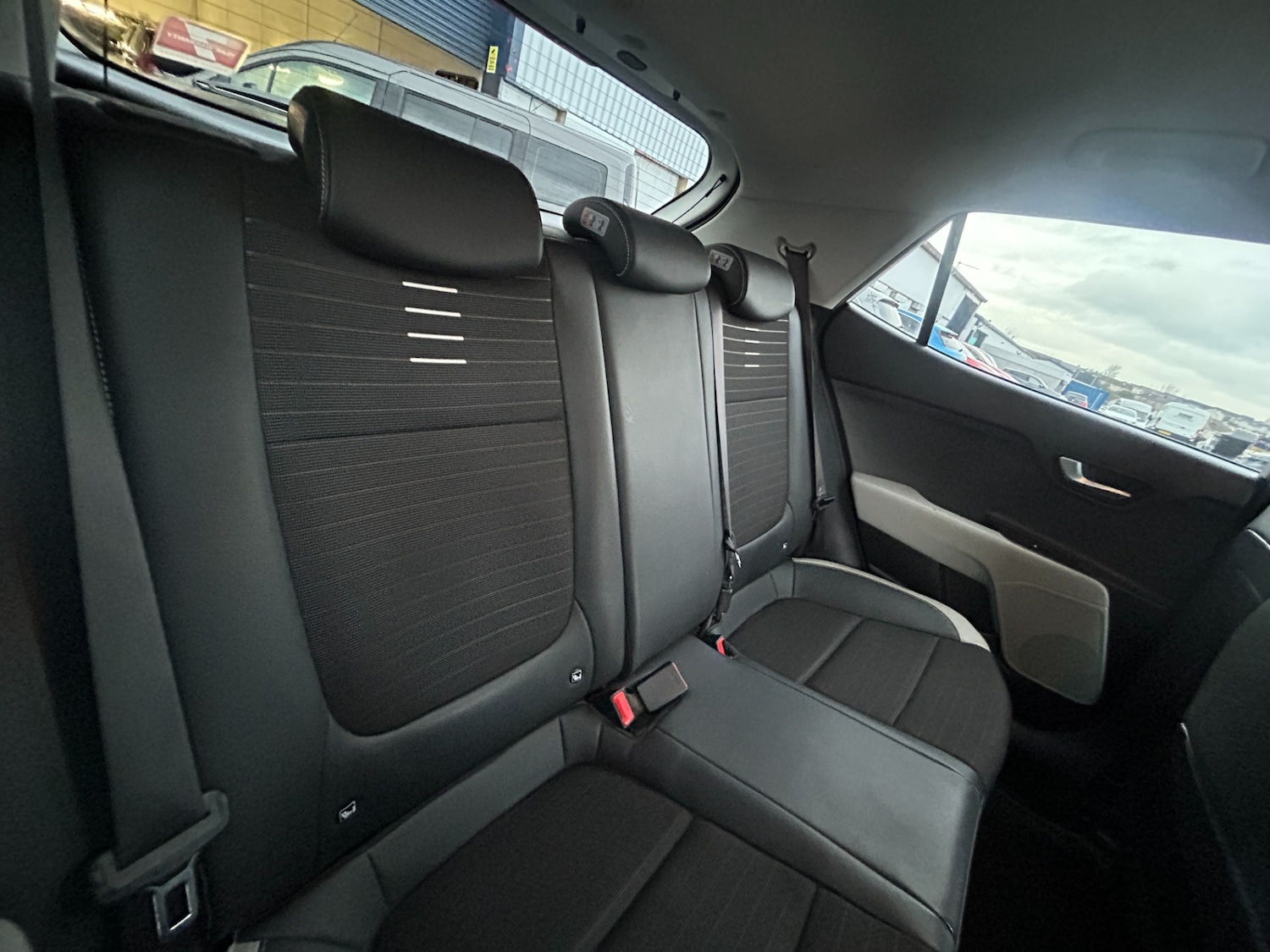 Used Kia Stonic 2020 for sale - 77491129: Photo 18