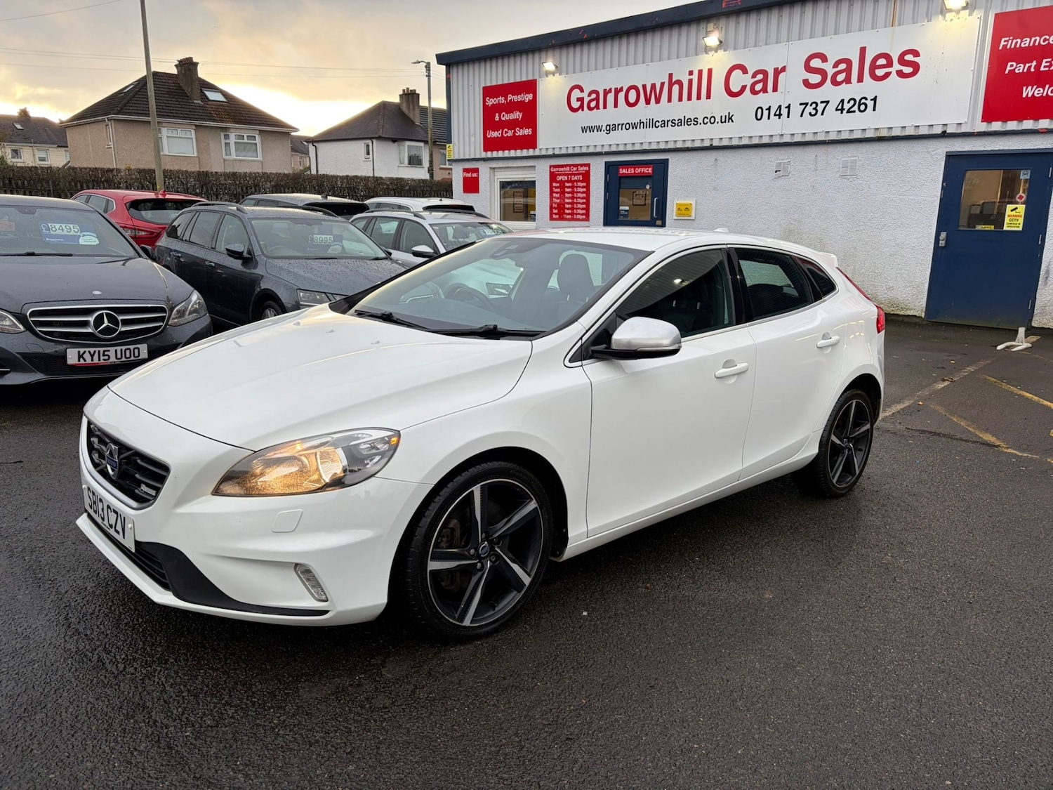 Used Volvo V40 2013 for sale - 77160657: Photo 1