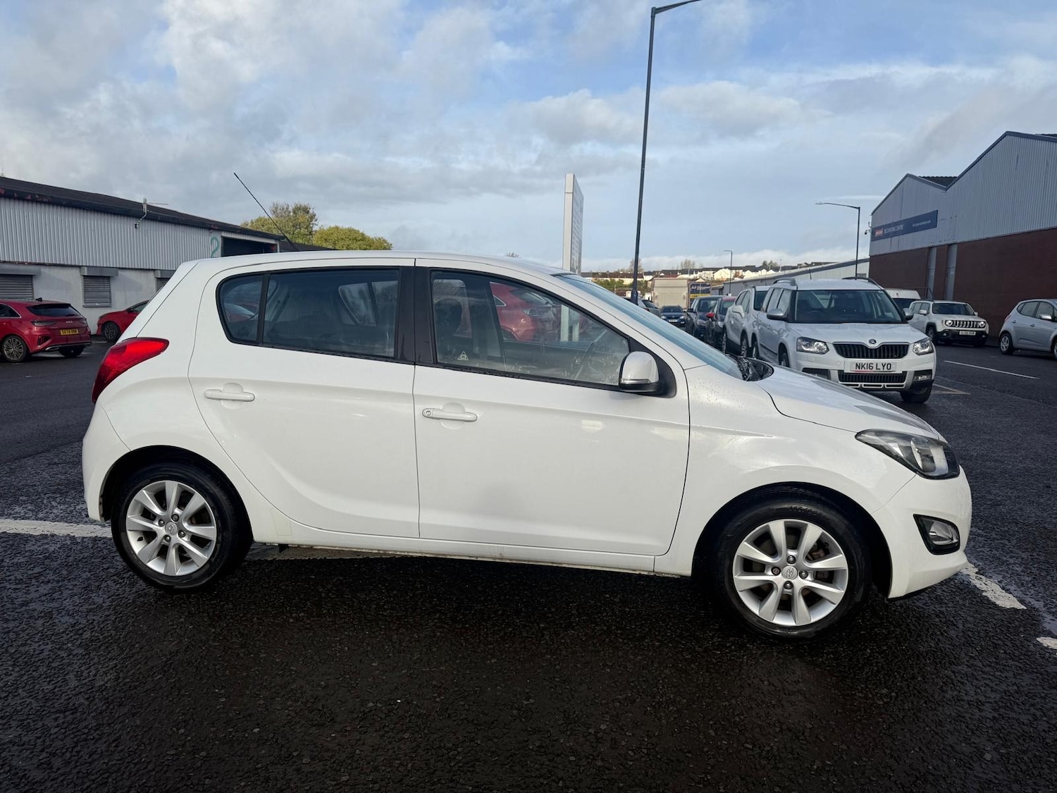 Used Hyundai i20 2015 for sale - 76436355: Photo 8