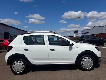 Used Dacia Sandero Stepway 2015 for sale - 79263786: Photo