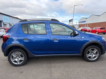 Used Dacia Sandero Stepway 2020 for sale - 79685005: Photo