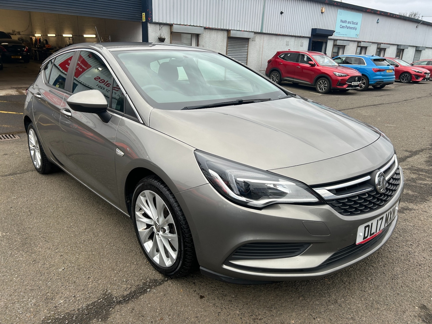 Used Vauxhall Astra 2017 for sale - 77324515: Photo 5