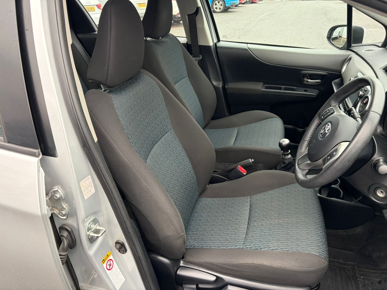 Used Toyota Yaris 2012 for sale - 76426809: Photo 13