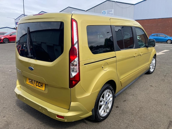 Used Ford Grand Tourneo Connect 2017 for sale - 75674535: Photo 5