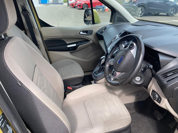 Used Ford Grand Tourneo Connect 2017 for sale - 75674535: Photo 8