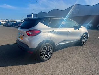 Used Renault Captur 2015 for sale - 79614469: Photo