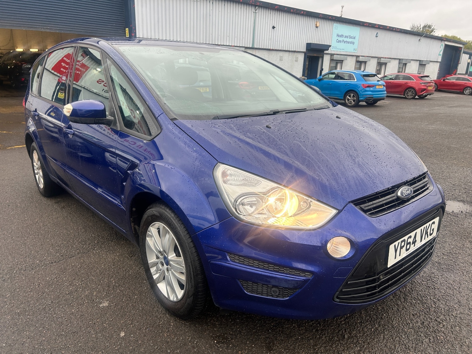Used Ford S-Max 2014 for sale - 76450456: Photo 5