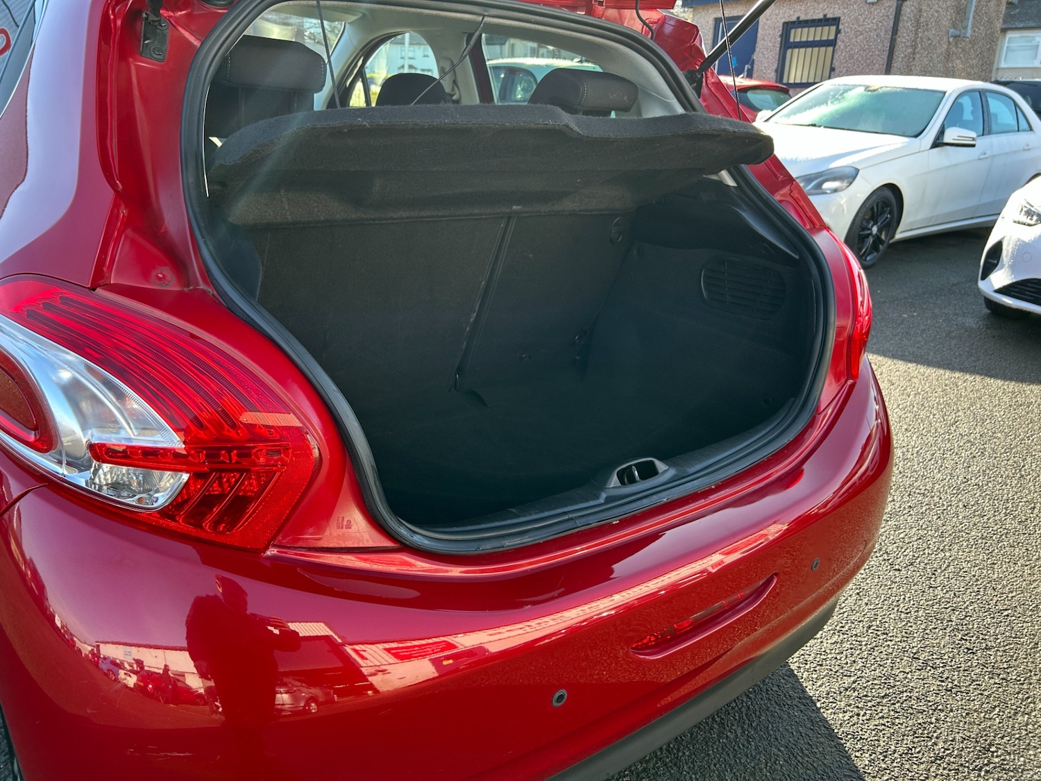 Used Peugeot 208 2015 for sale - 78106047: Photo 12