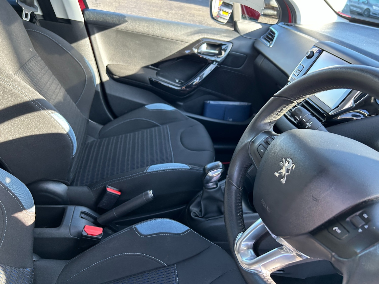 Used Peugeot 208 2015 for sale - 78106047: Photo 13