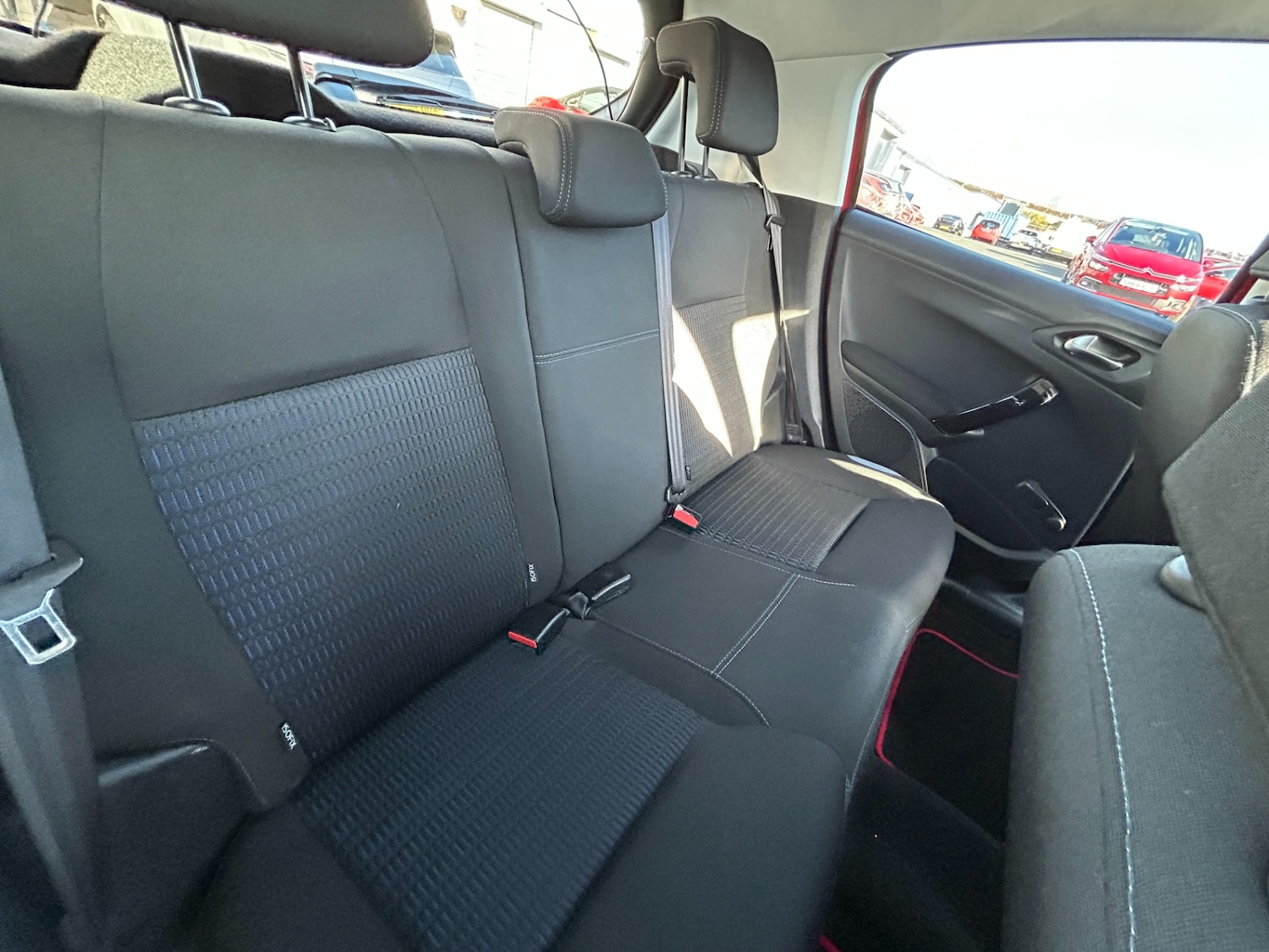 Used Peugeot 208 2015 for sale - 78106047: Photo 14