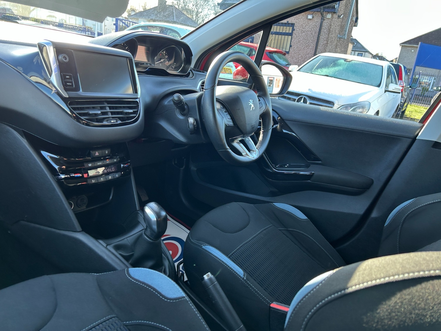 Used Peugeot 208 2015 for sale - 78106047: Photo 16