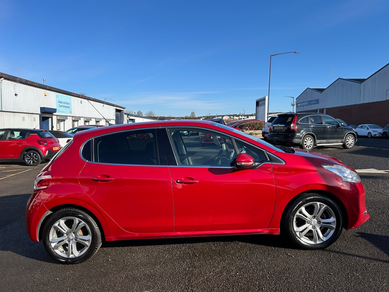 Used Peugeot 208 2015 for sale - 78106047: Photo 8