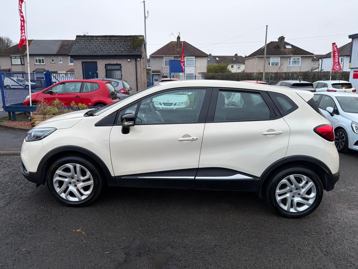 Used Renault Captur 2015 for sale - 77198329: Photo 12