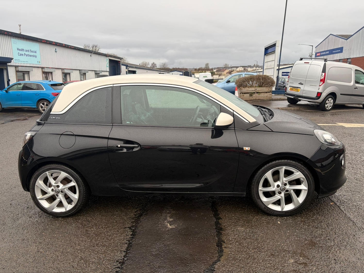 Used Vauxhall ADAM 2017 for sale - 77763064: Photo 5