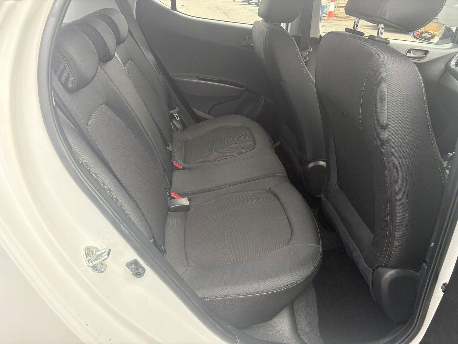 Used Hyundai i10 2018 for sale - 77707868: Photo 15