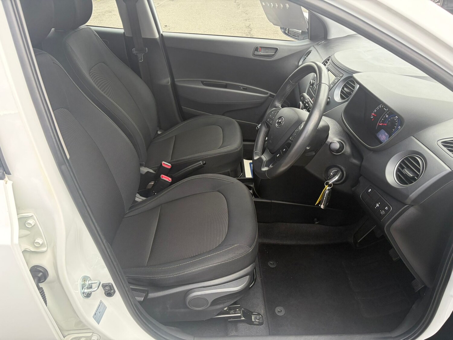 Used Hyundai i10 2018 for sale - 77707868: Photo 16