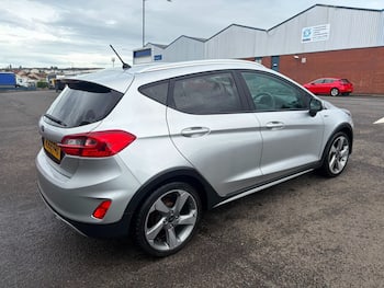 Used Ford Fiesta 2018 for sale - 79754840: Photo