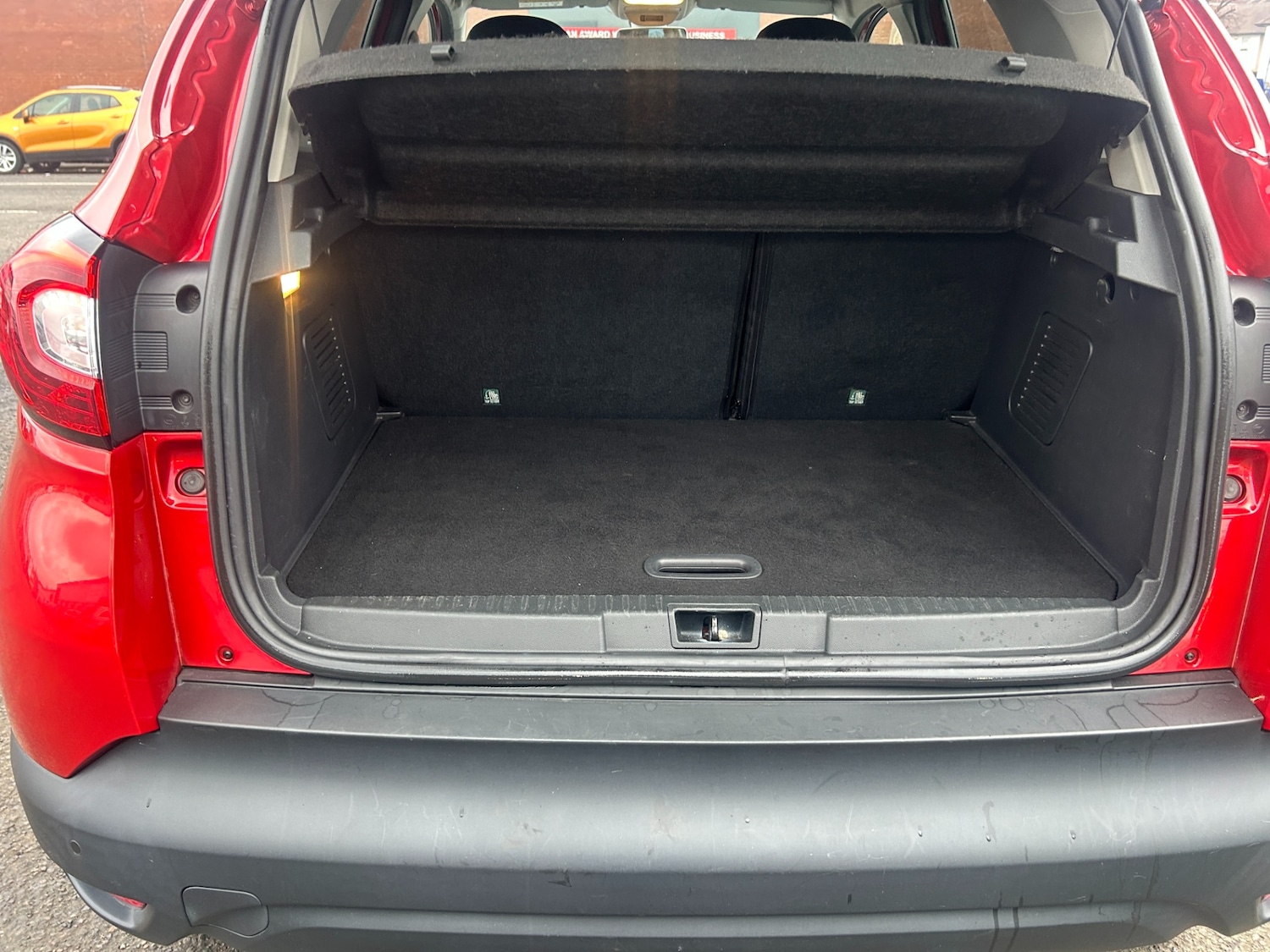 Used Renault Captur 2017 for sale - 77448980: Photo 12