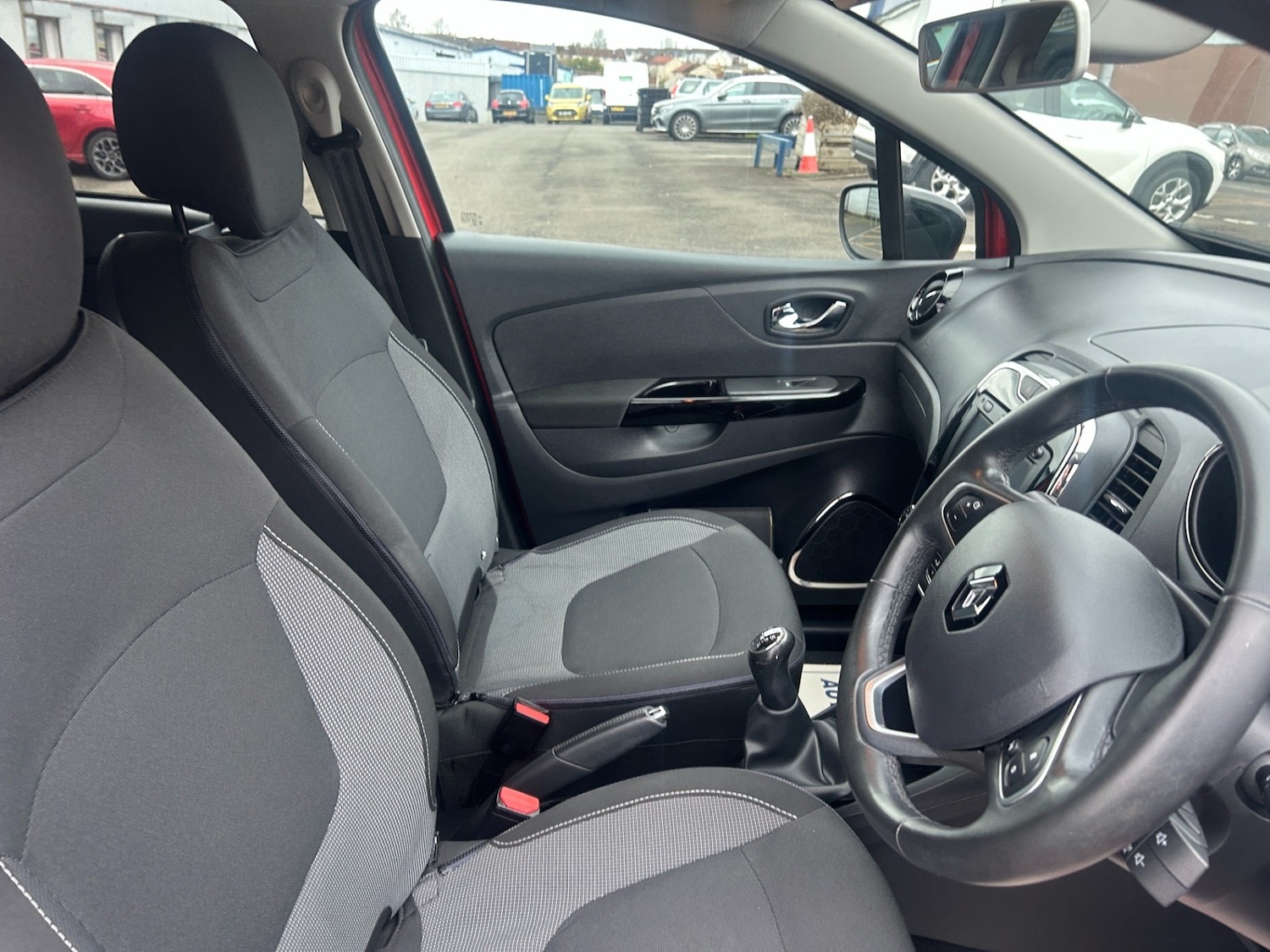 Used Renault Captur 2017 for sale - 77448980: Photo 13