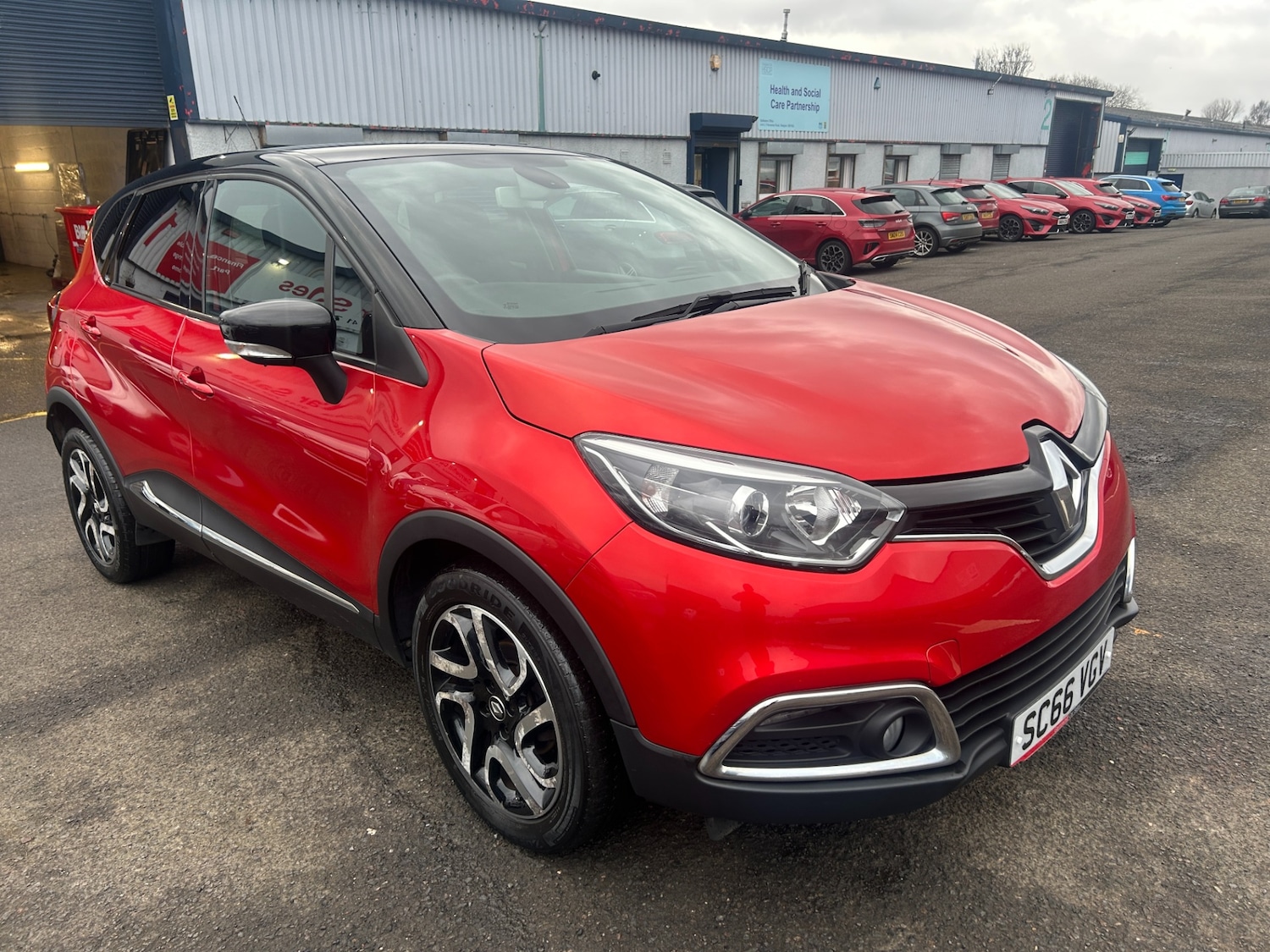 Used Renault Captur 2017 for sale - 77448980: Photo 5