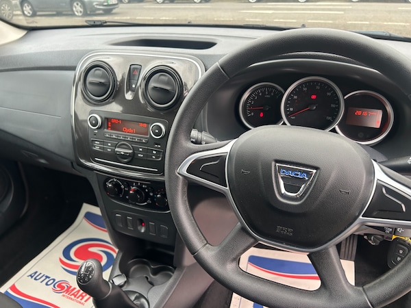 Used Dacia Sandero 2018 for sale - 76243927: Photo 11