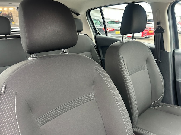 Used Dacia Sandero 2018 for sale - 76243927: Photo 14