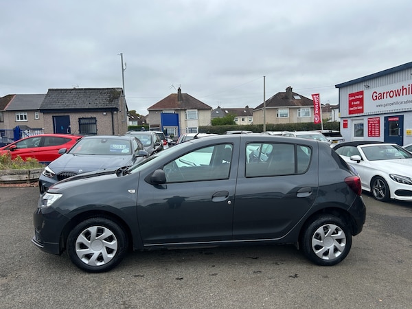 Used Dacia Sandero 2018 for sale - 76243927: Photo 9
