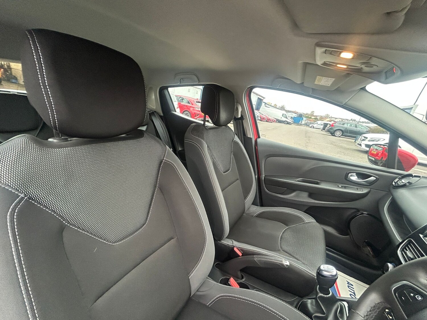 Used Renault Clio 2018 for sale - 77592306: Photo 23