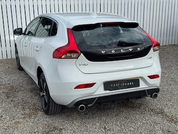 Used Volvo V40 2019 for sale - 79856800: Photo
