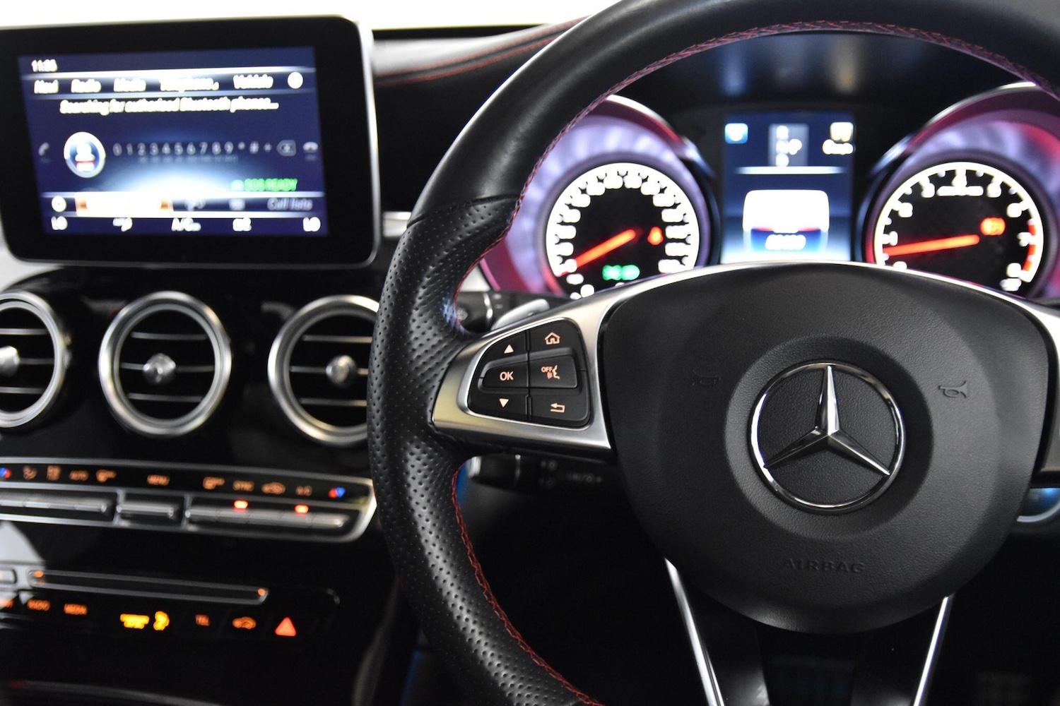Used Mercedes-Benz GLC 2018 for sale - 76326828: Photo 13