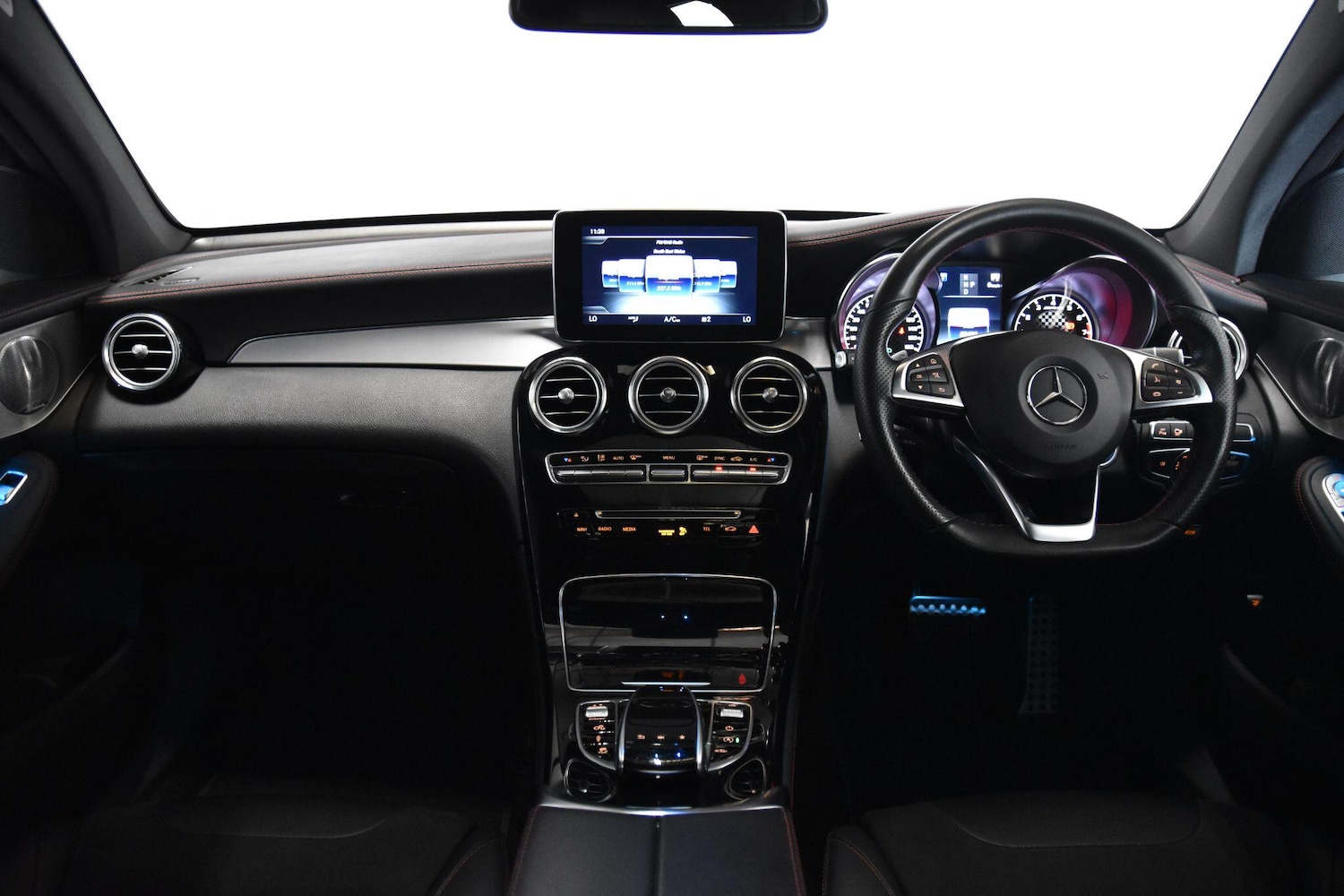 Used Mercedes-Benz GLC 2018 for sale - 76326828: Photo 16
