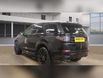 Used Land Rover Discovery Sport 2020 for sale - 75916055: Photo