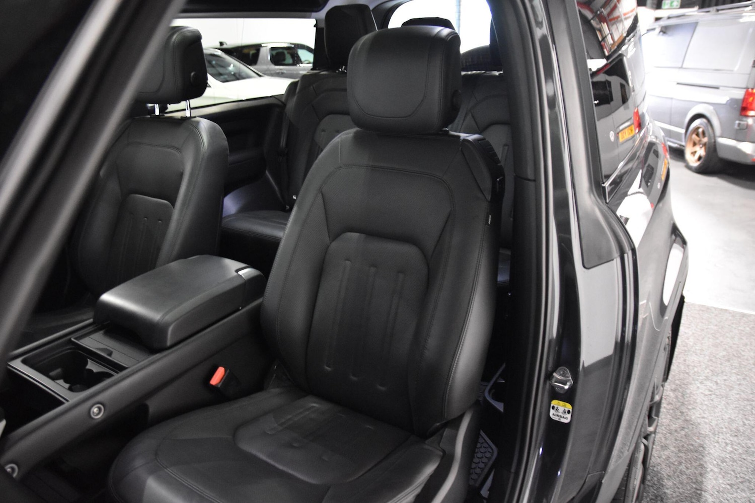 Used Land Rover Defender 2021 for sale - 76865206: Photo 29