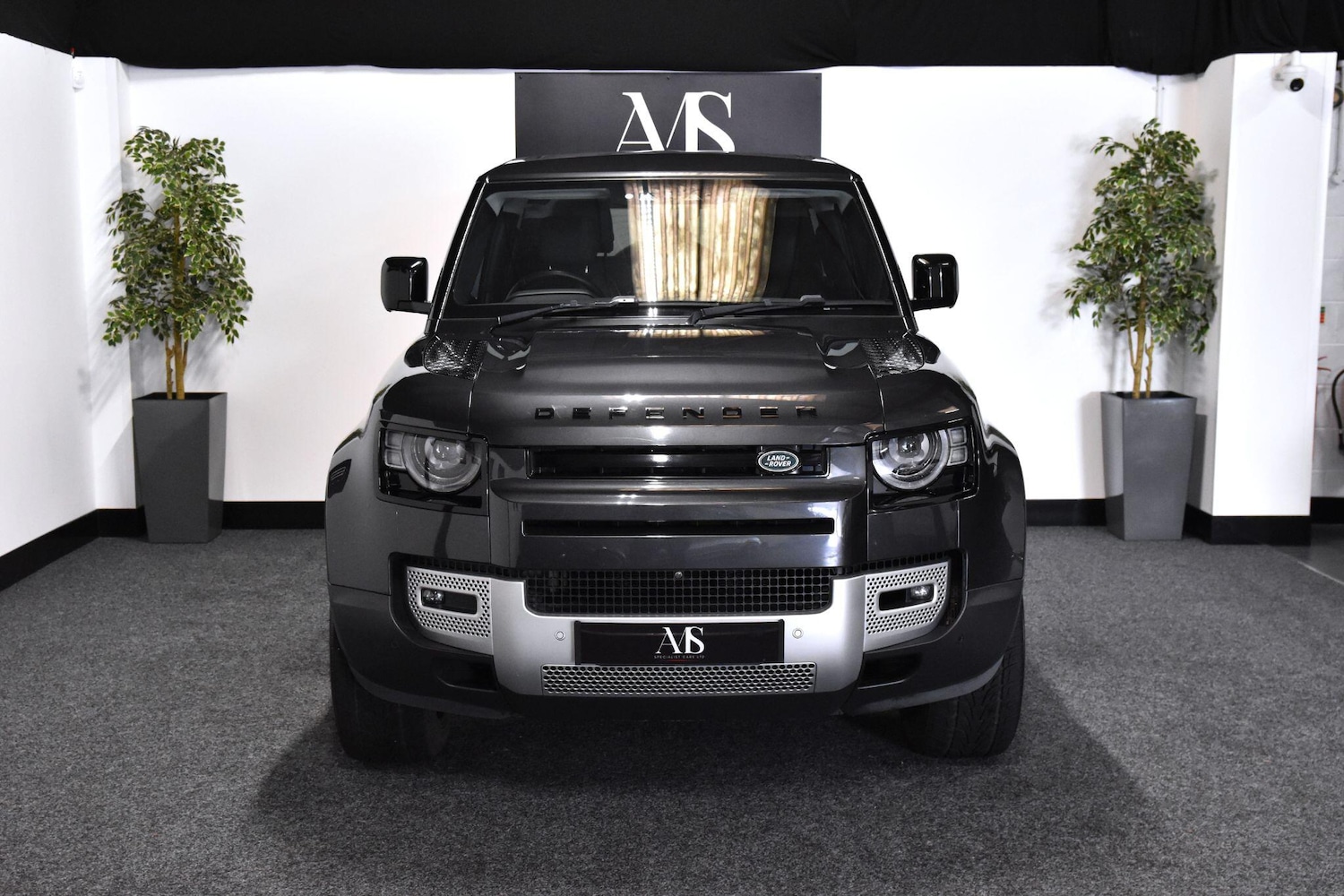 Used Land Rover Defender 2021 for sale - 76865206: Photo 3