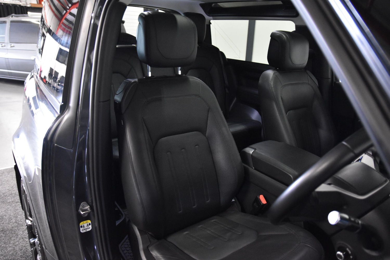 Used Land Rover Defender 2021 for sale - 76865206: Photo 9