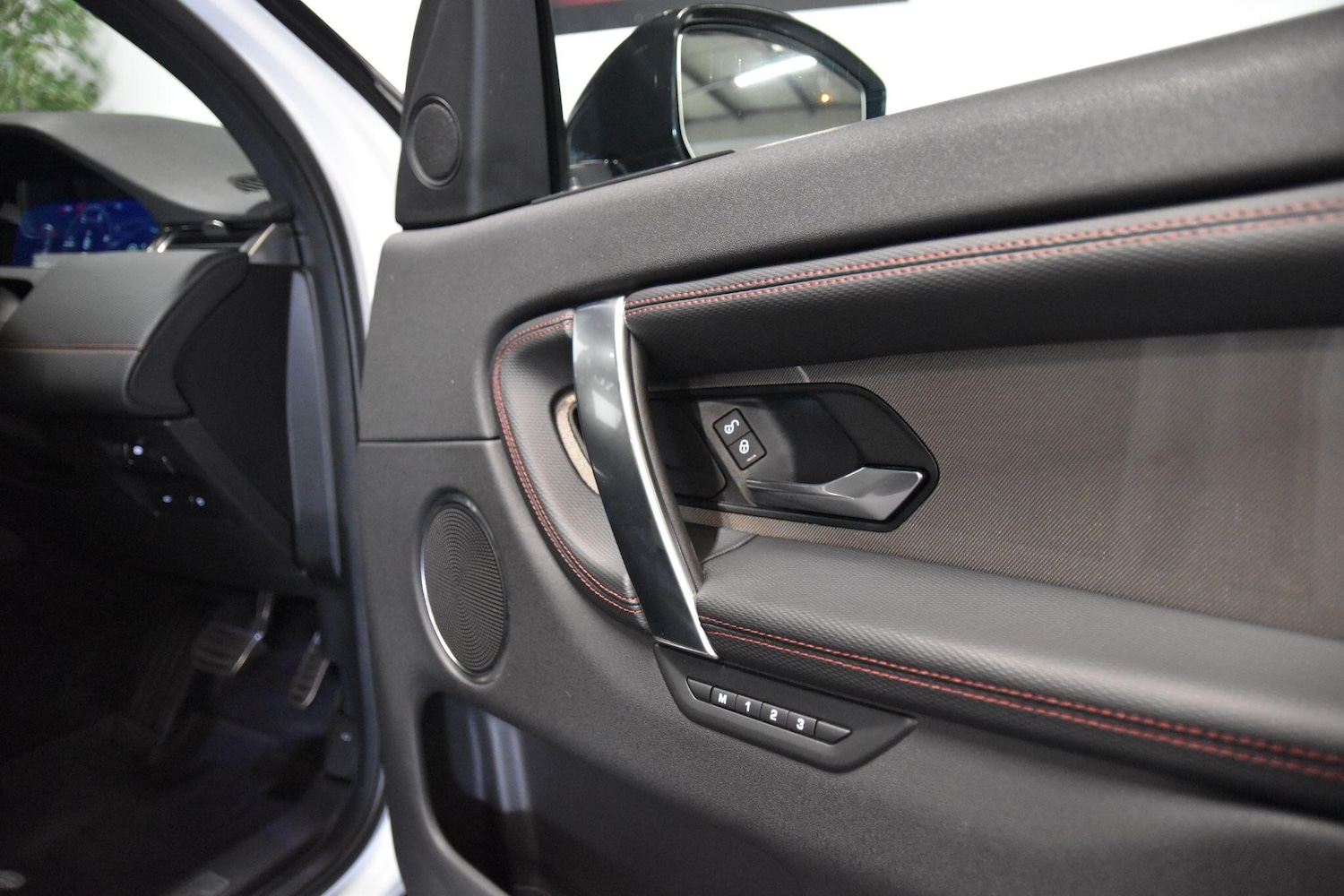 Used Land Rover Discovery Sport 2019 for sale - 77969615: Photo 8