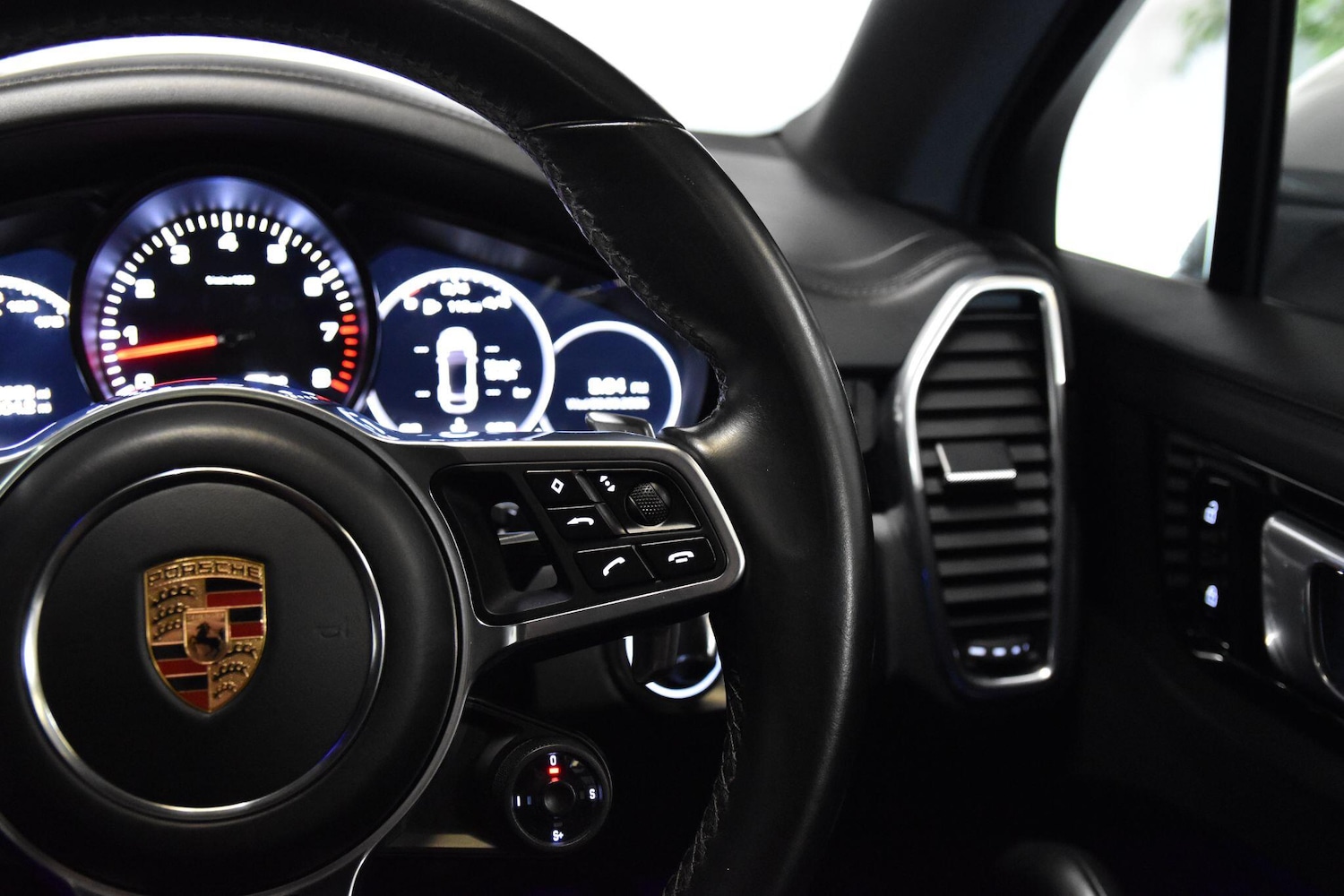 Used Porsche Cayenne 2019 for sale - 75719706: Photo 13