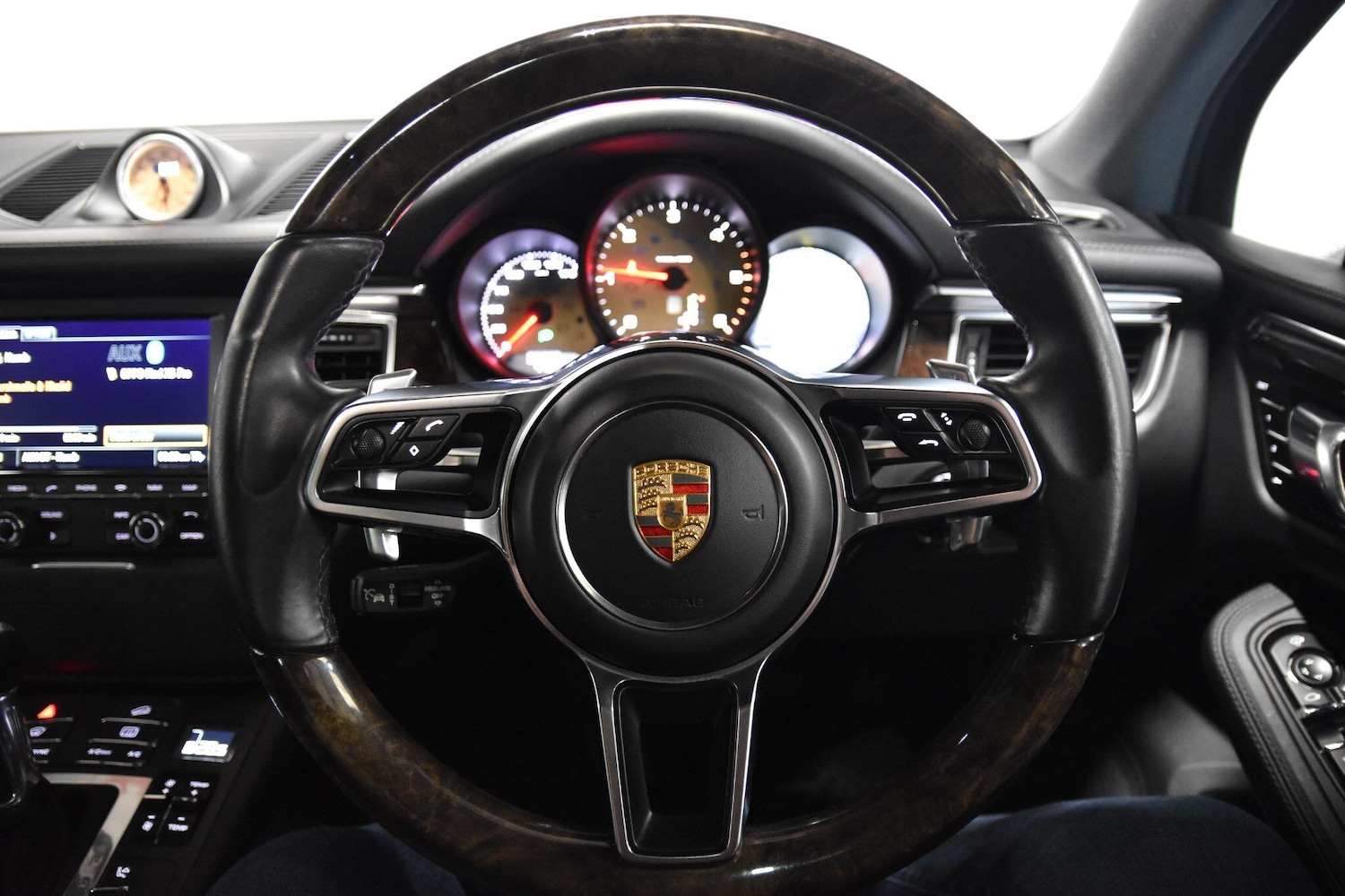 Used Porsche Macan 2015 for sale - 78100157: Photo 10