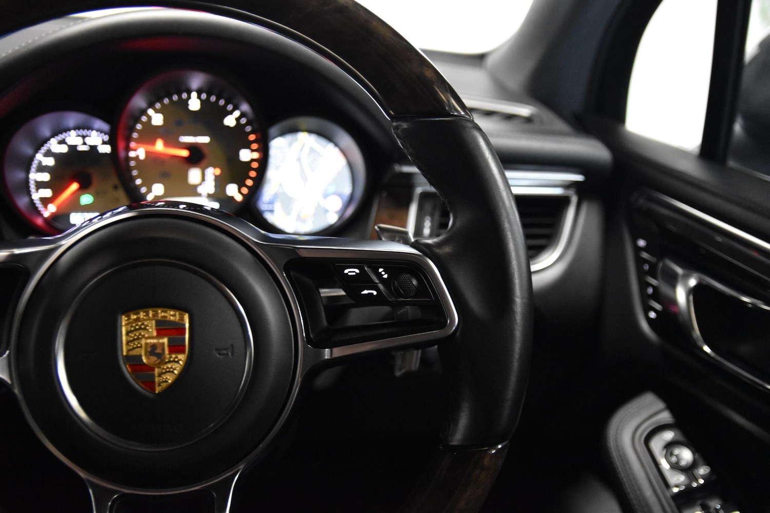 Used Porsche Macan 2015 for sale - 78100157: Photo 12